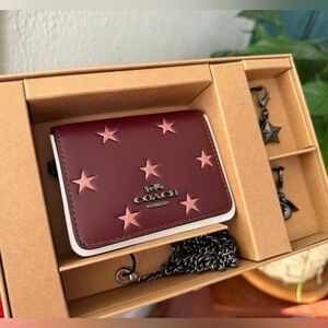 NIB - COACH Boxed Mini Wallet on a Chain with Star Print - CW963 Gift Set 🎁